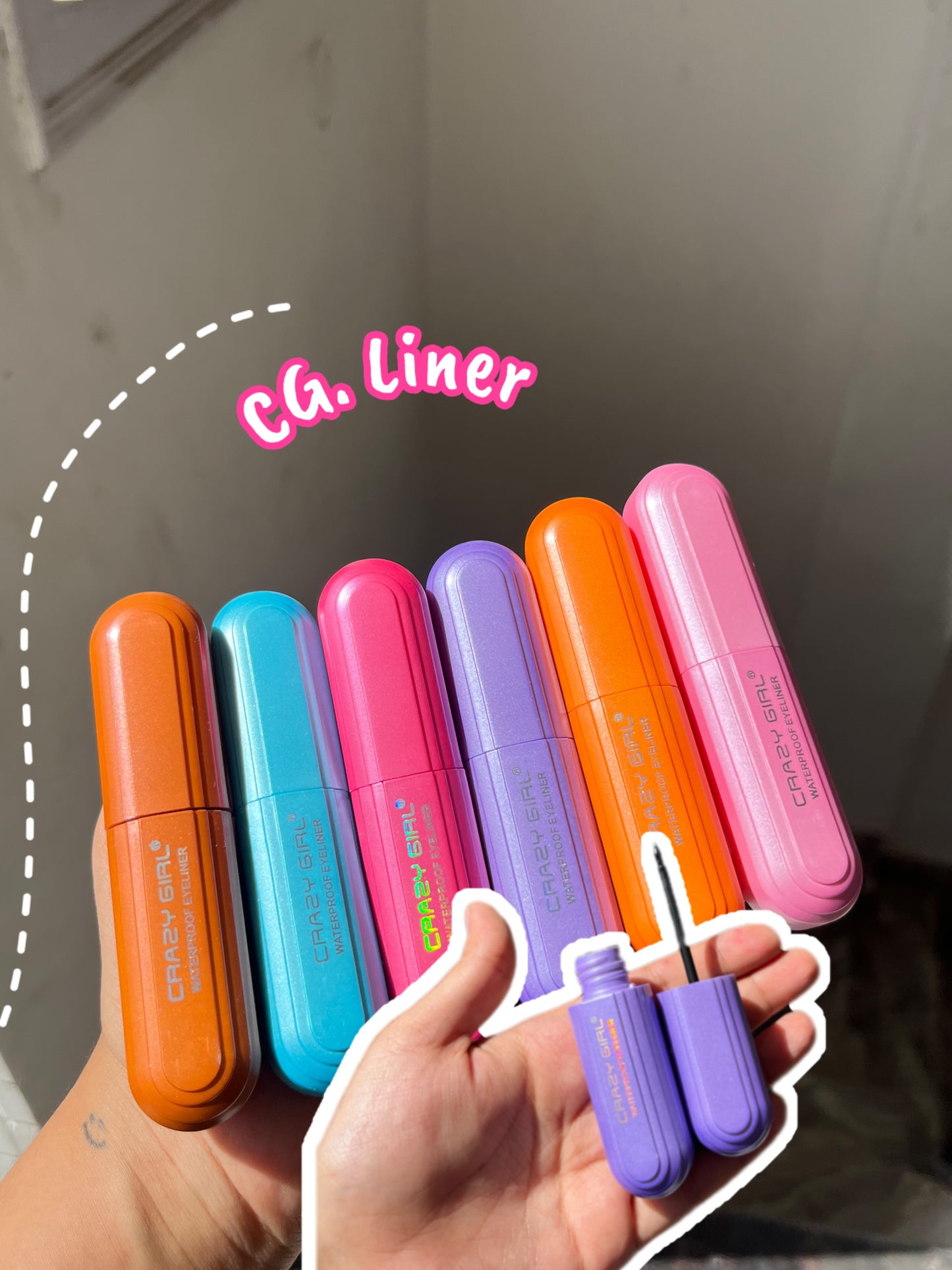 CG. Eyeliner
