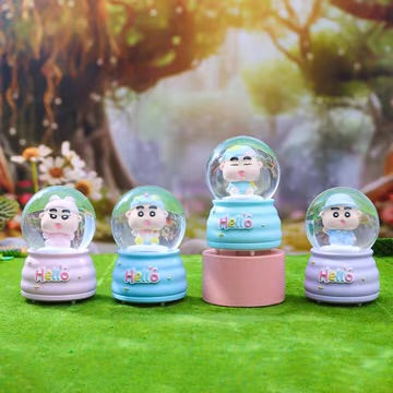 Shinchan LED Snowglobe