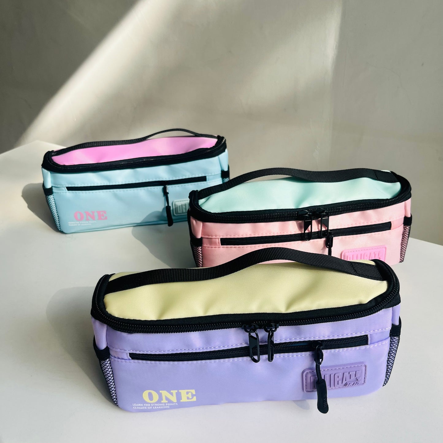 Color Block Super Spacious Organiser Pouch
