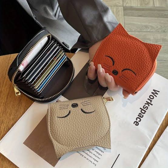 Sleeping Cat Card Holder/ Multi-Compartments Wallet