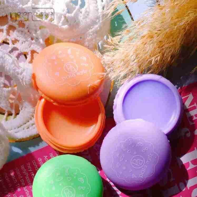 Macaroon Lipbalm