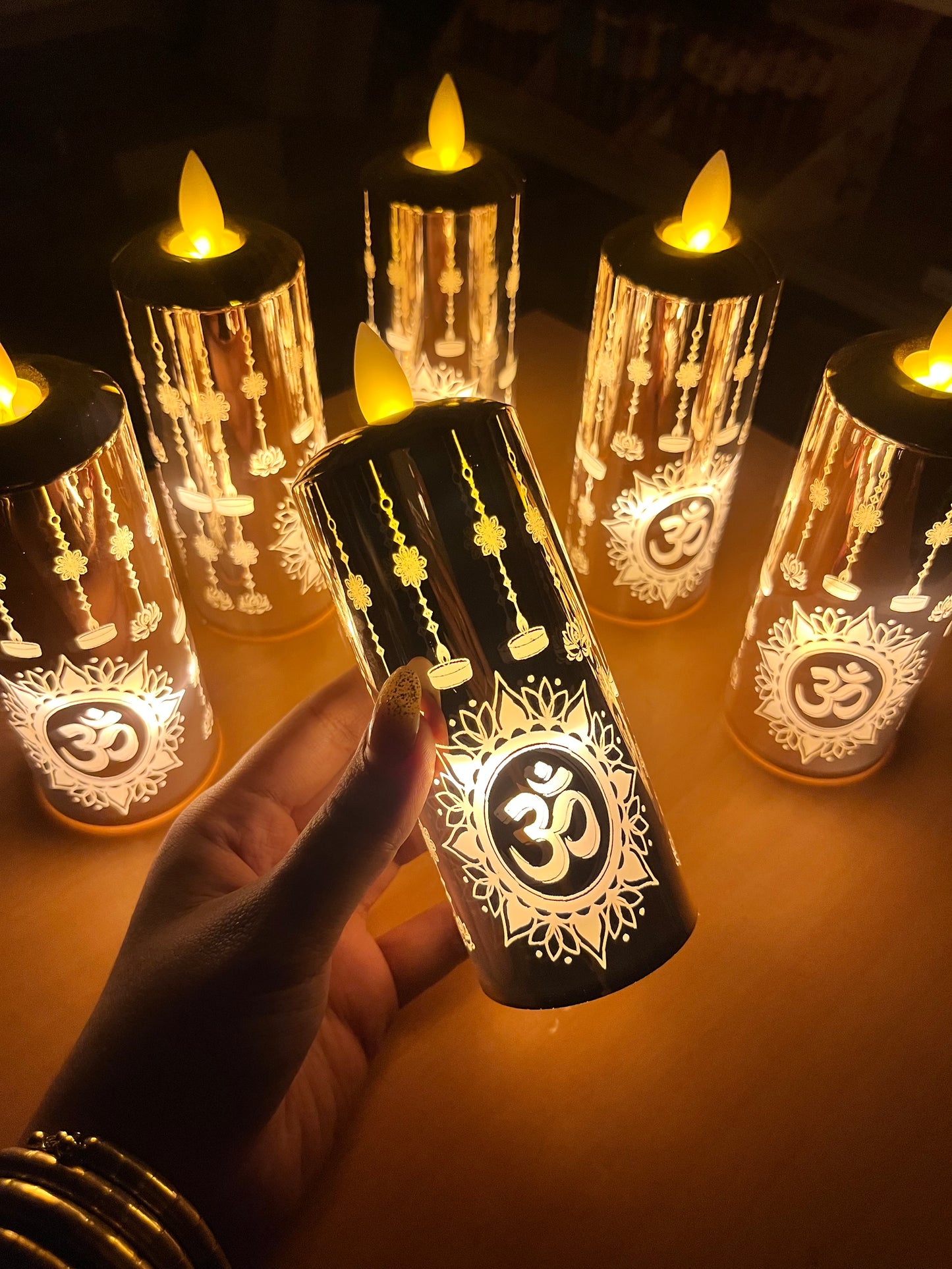 OM LED Moving Flame Candle