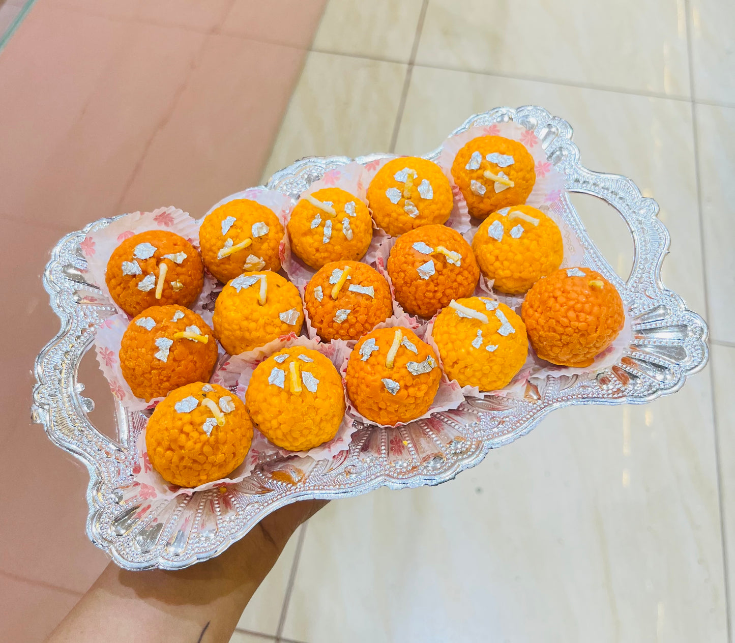 Laddoo Gift Tray Hamper