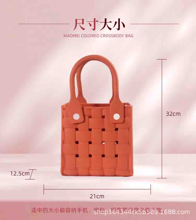 Stylish Silicone Bags with 5 Pcs Detachable Charms