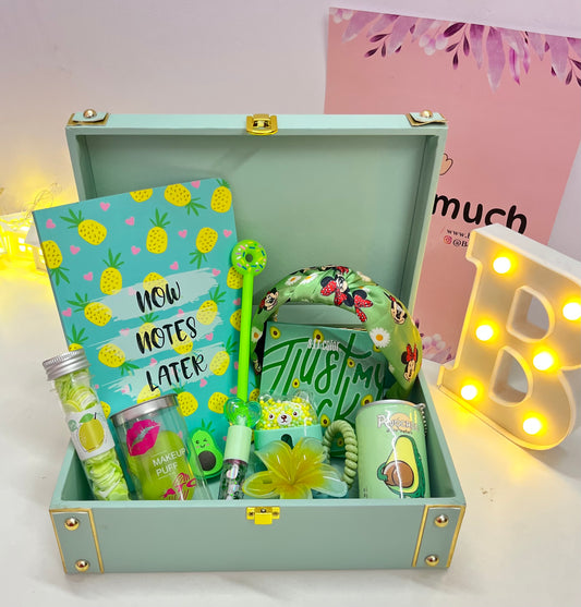 Green Theme Trunk Hamper