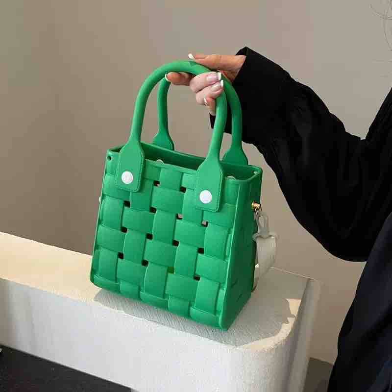 Stylish Silicone Bags with 5 Pcs Detachable Charms