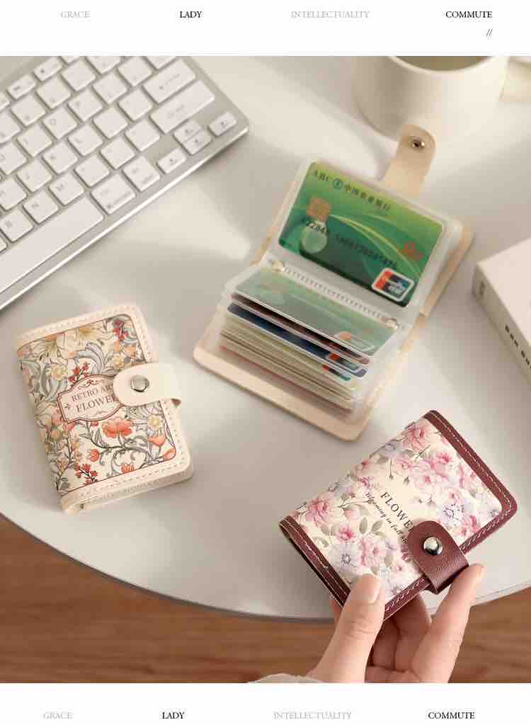 Vintage Retro Floral Card Holder