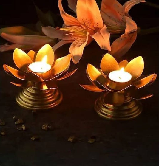 Lotus Flower Candle Holder/Candle Stand/Antique Decor (Set of 2 pcs)