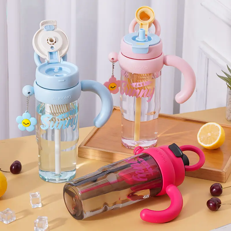 Sunny Days Sipper With Handle